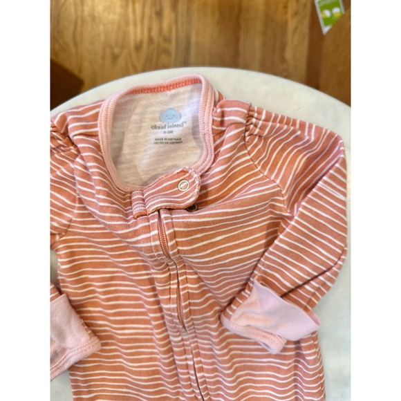 ❤️ 4/$20 NB-3m Sleeper Bundle Carters Cloud Island baby girl - Picture 8 of 8